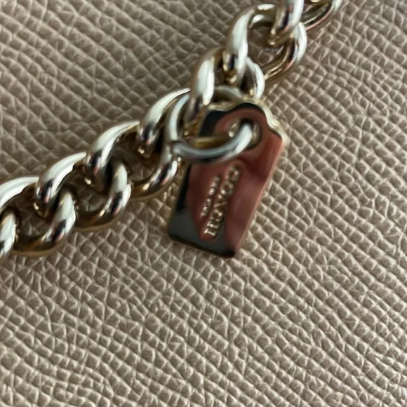 Coach tan leather tote with gold hardware & chain - Picture 3 of 11